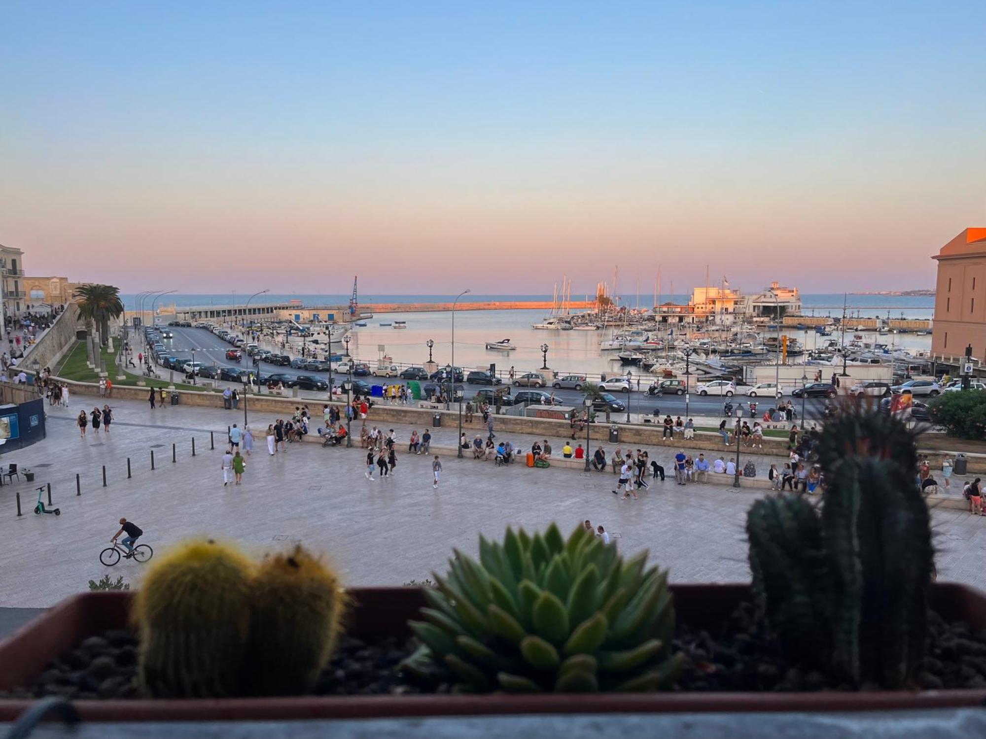 Una Finestra Sul Mare Bari Bagian luar foto