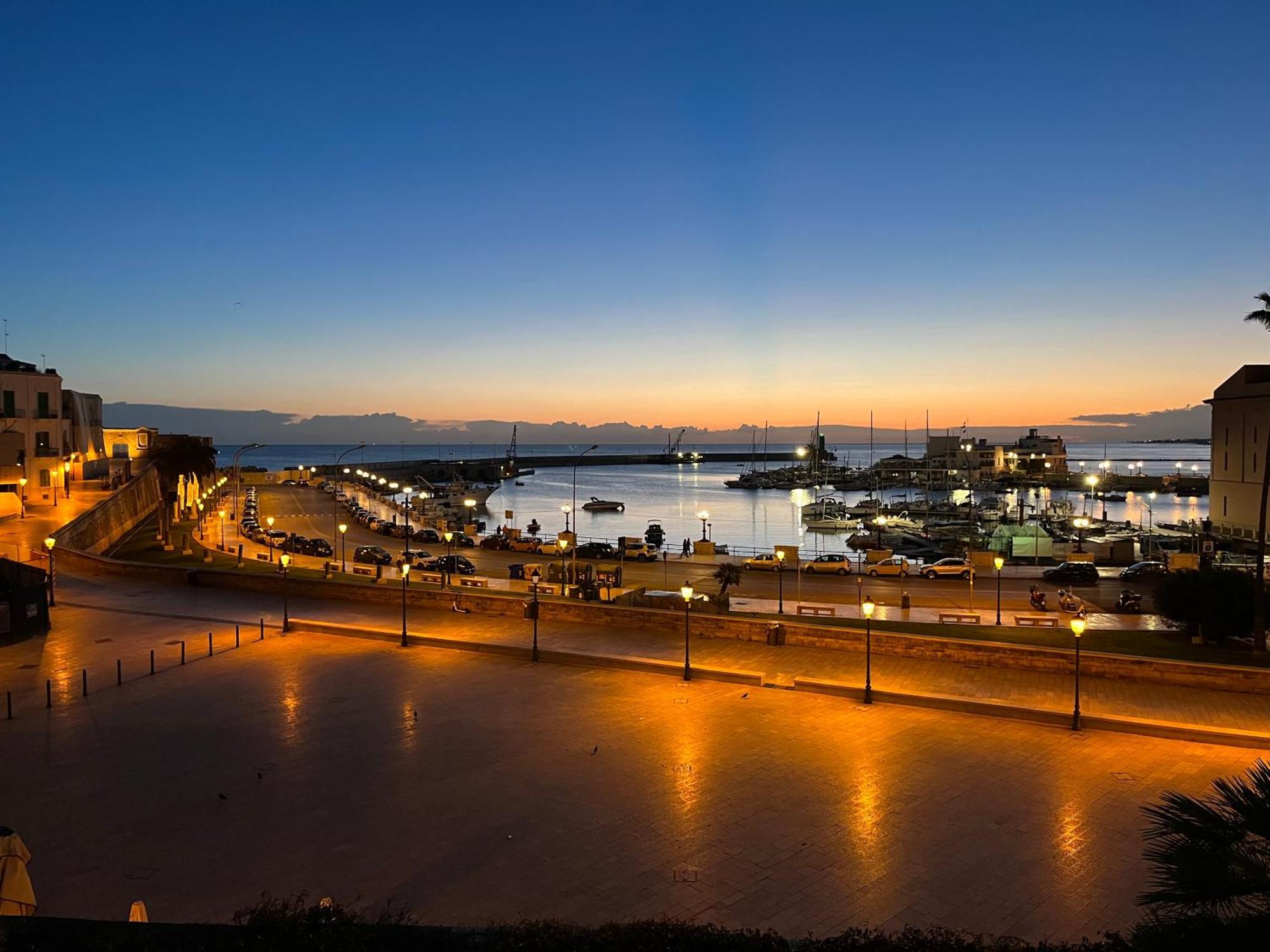 Una Finestra Sul Mare Bari Ruang foto